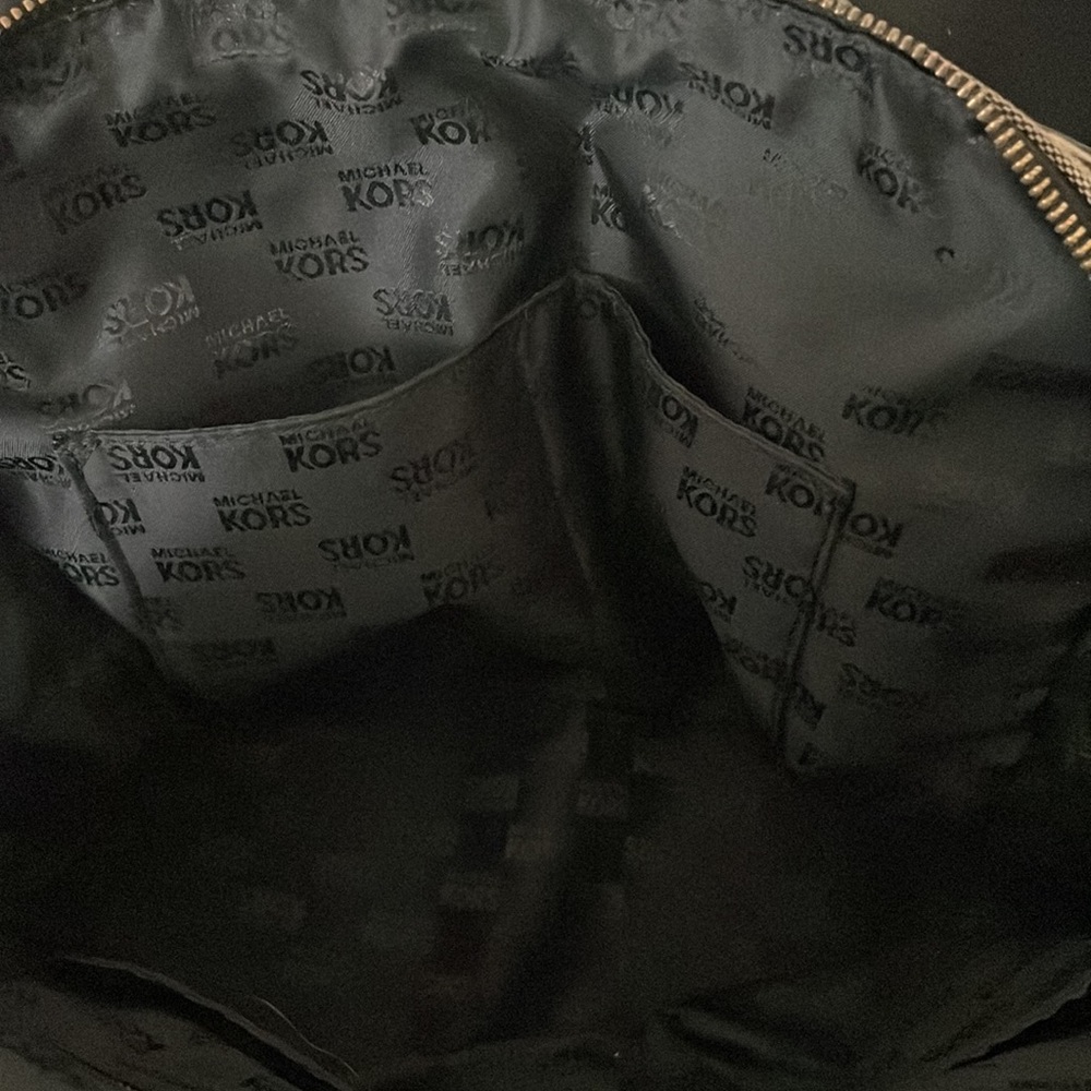 Michael Kors Purse - Picture 10 of 16